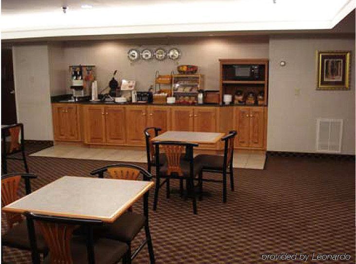 La Quinta Inn By Wyndham Richmond South Restaurant photo